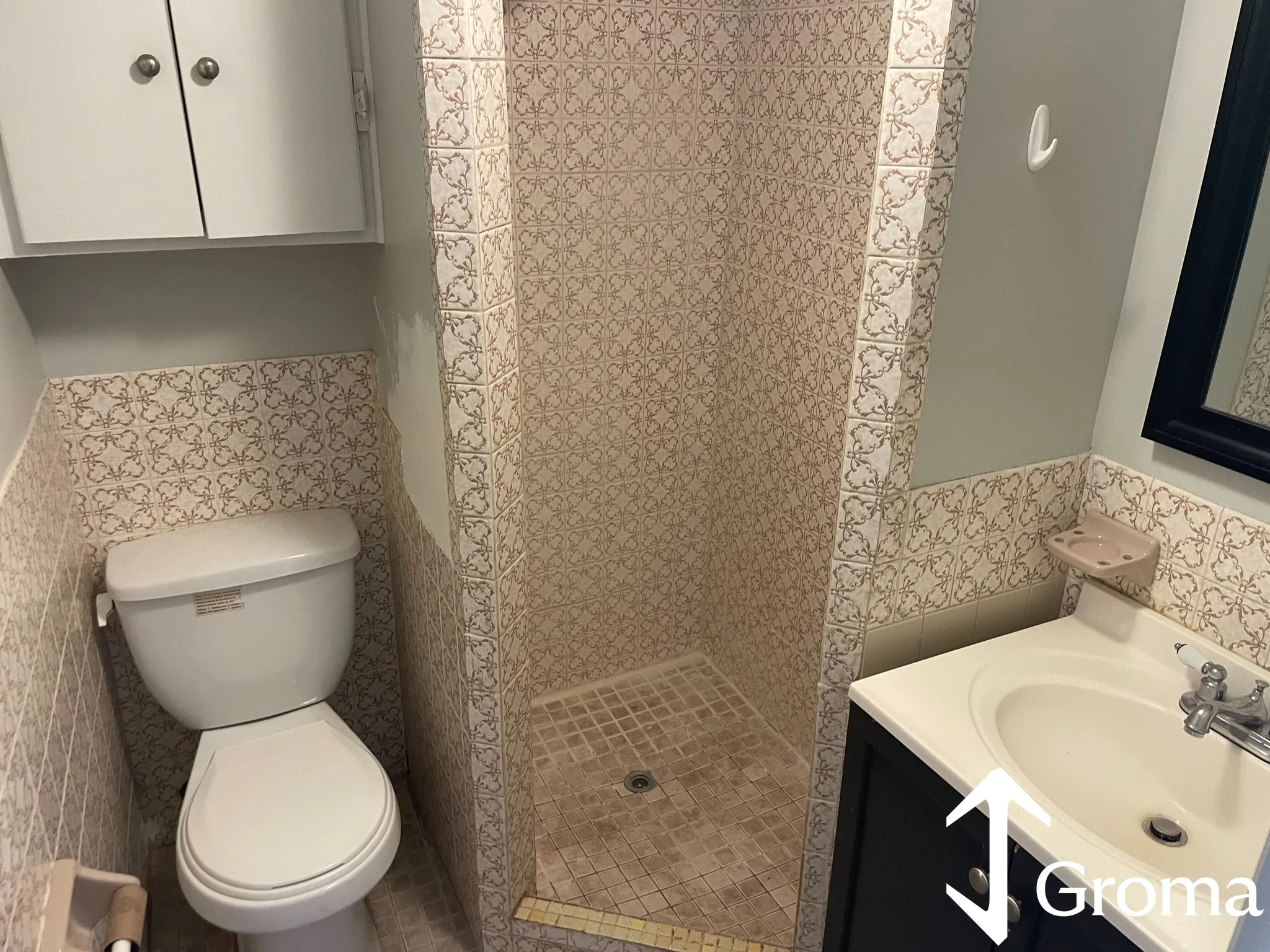 3 bed, 1 bath apartment for rent at 161 Bennington St Unit 2, East Boston — photo 7 of 11