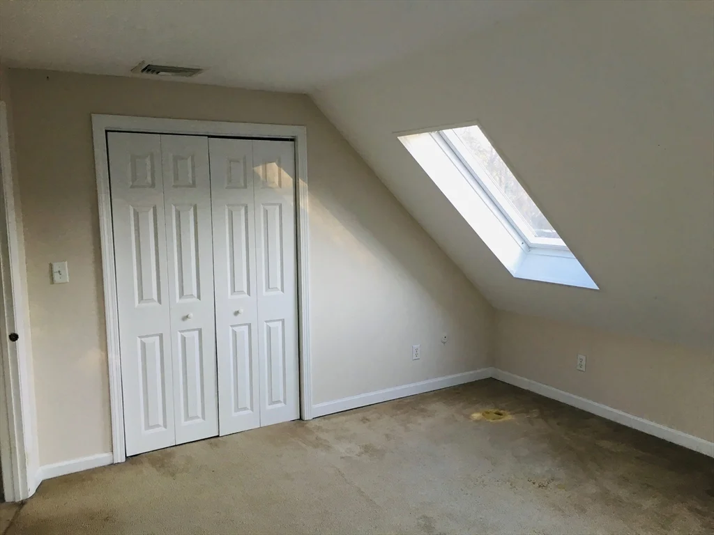 1 bed, 1 bath apartment for rent at 161 Cedar St Unit 4, Milford — photo 4 of 7