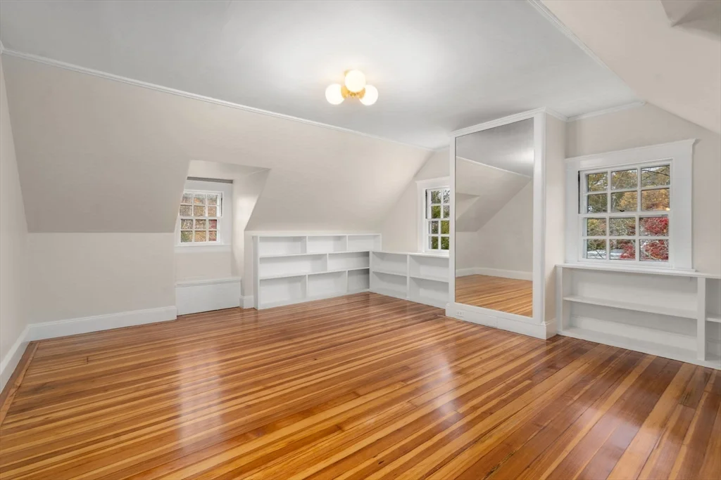 5 bed, 3 bath apartment for rent at 161 Clinton Rd, Fisher Hill — photo 10 of 13