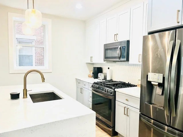 2 bed, 1 bath apartment for rent at 161 Cottage St Unit 1, Boston — photo 5 of 8