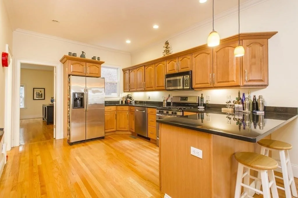3 bed, 2 bath apartment for rent at 161 Dorchester St Unit 1, South Boston — photo 3 of 11