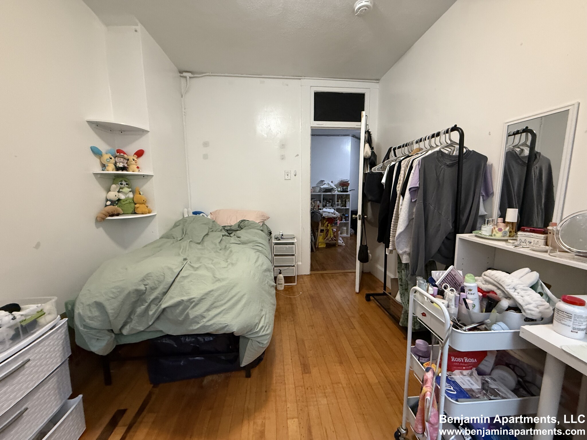3 bed, 1 bath apartment for rent at 161 Endicott St Unit 2E, North End — photo 10 of 13