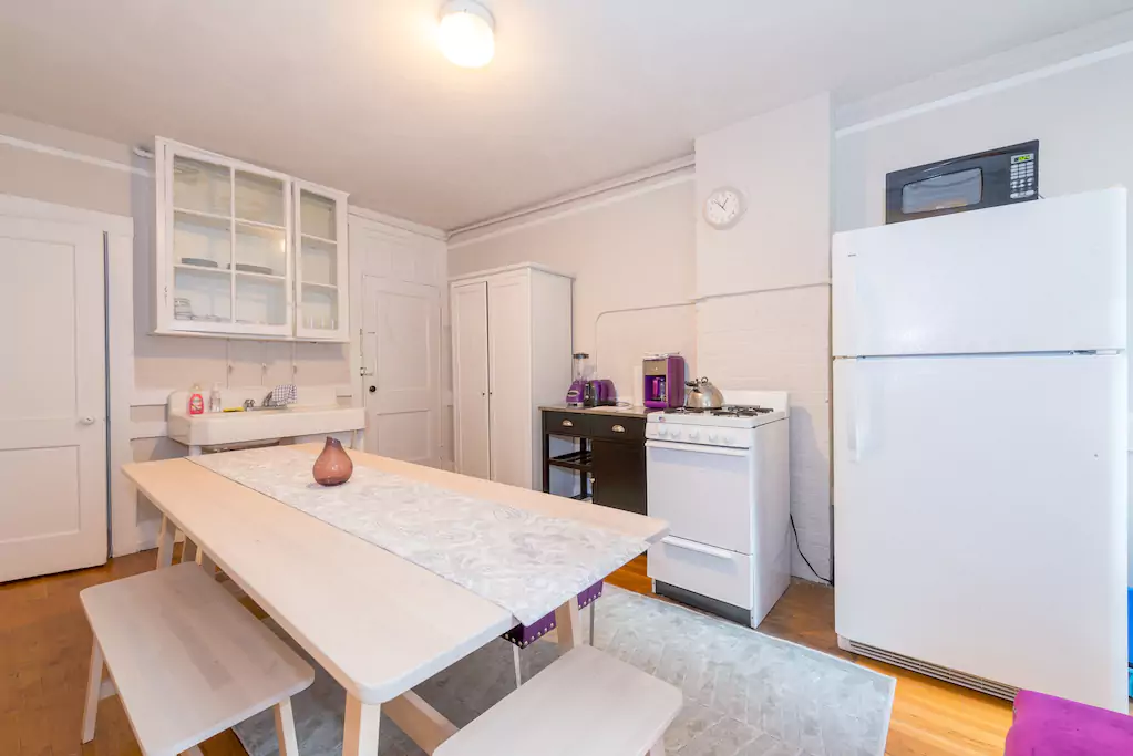2 bed, 1 bath apartment for rent at 161 Endicott St Unit 2r, North End — photo 1 of 9