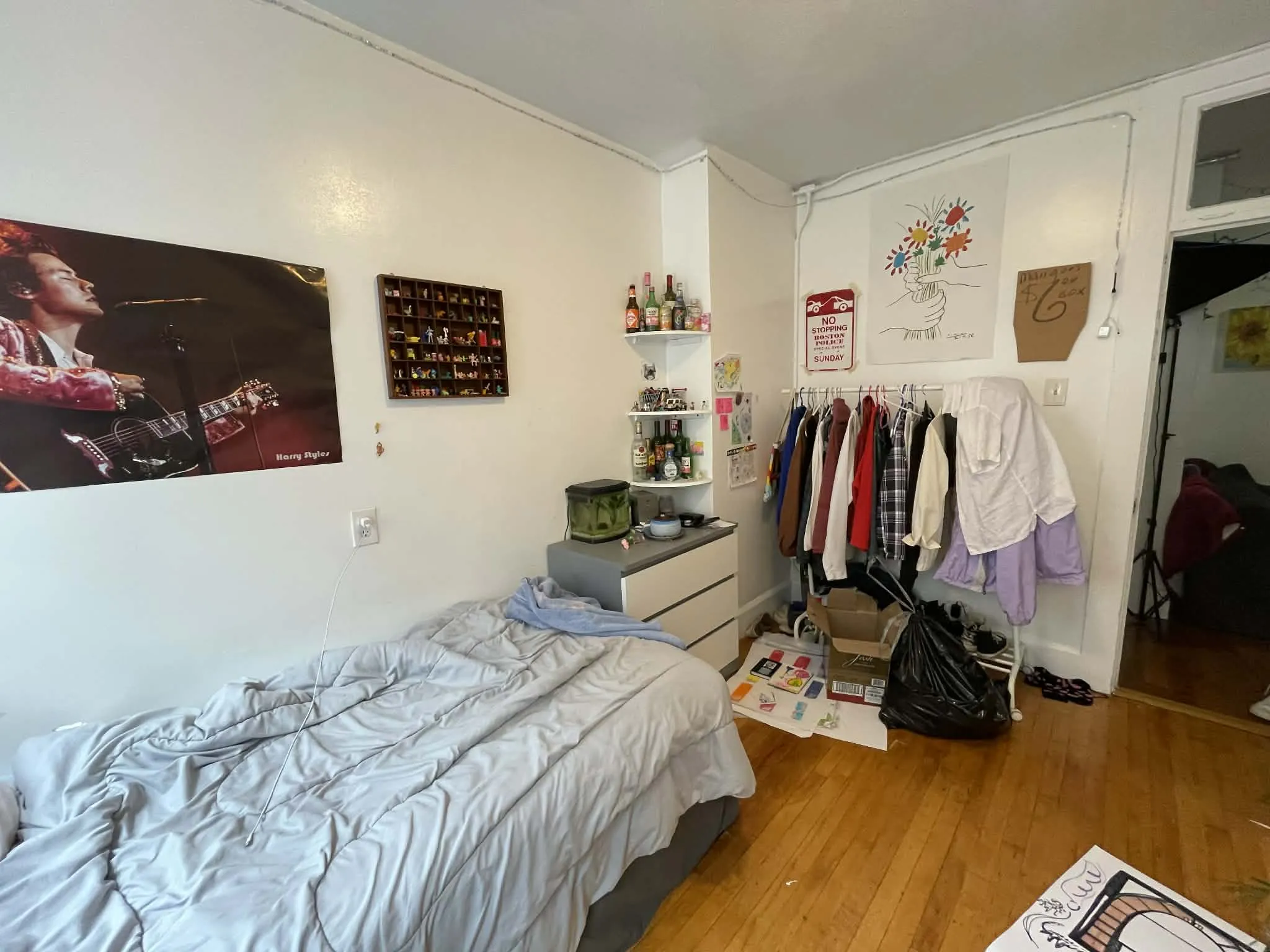 3 bed, 1 bath apartment for rent at 161 Endicott St Unit 4, North End — photo 4 of 14