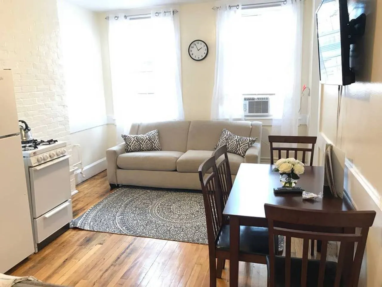 1 bed, 1 bath apartment for rent at 161 Endicott St Unit 4r, North End — photo 2 of 7