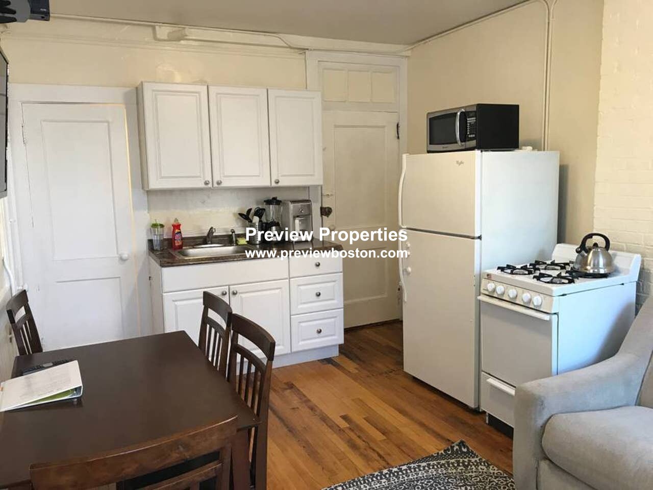 1 bed, 1 bath apartment for rent at 161 Endicott St Unit 4RP, North End — photo 4 of 7
