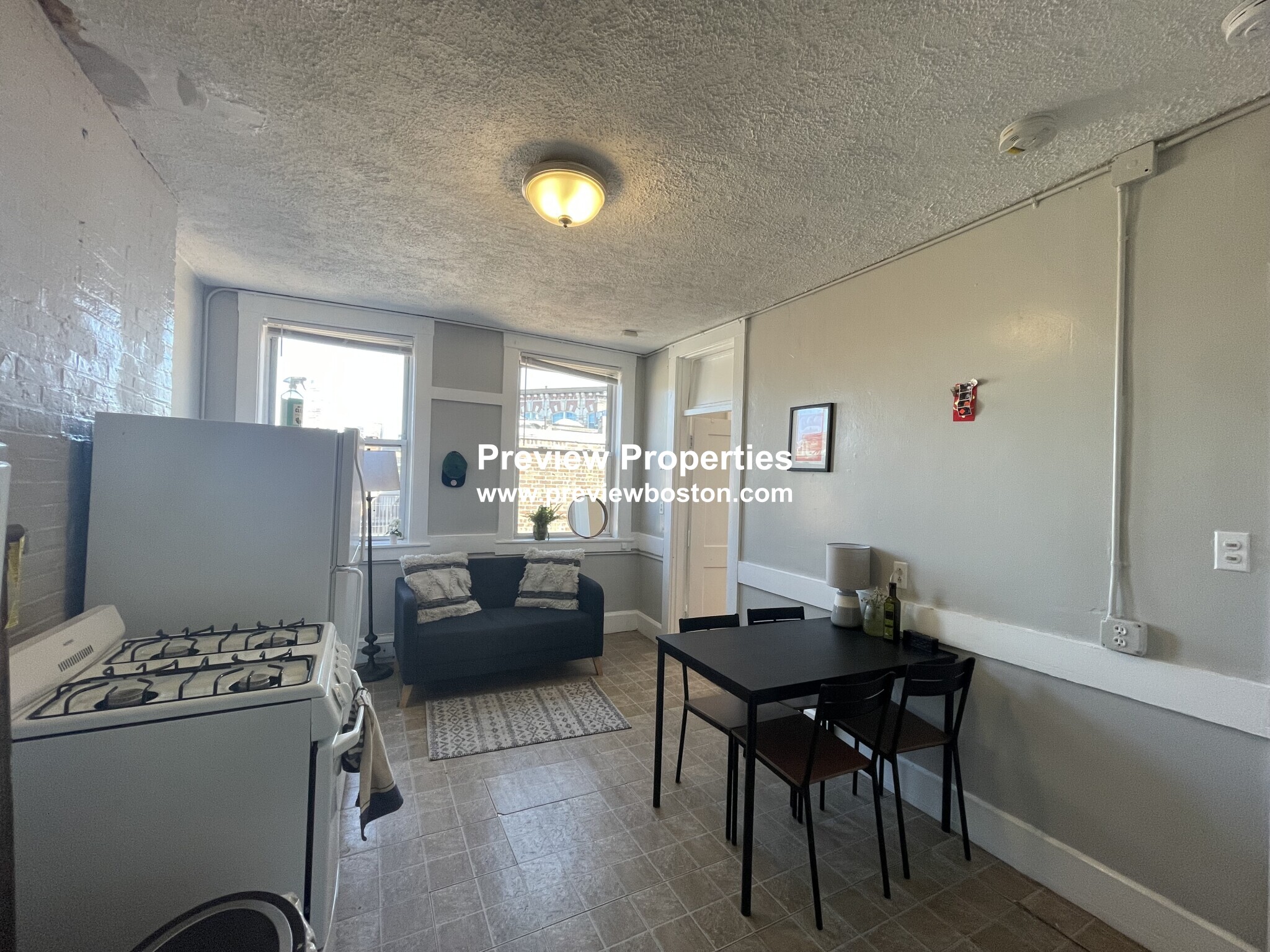 1 bed, 1 bath apartment for rent at 161 Endicott St Unit 5RP, North End — photo 1 of 4