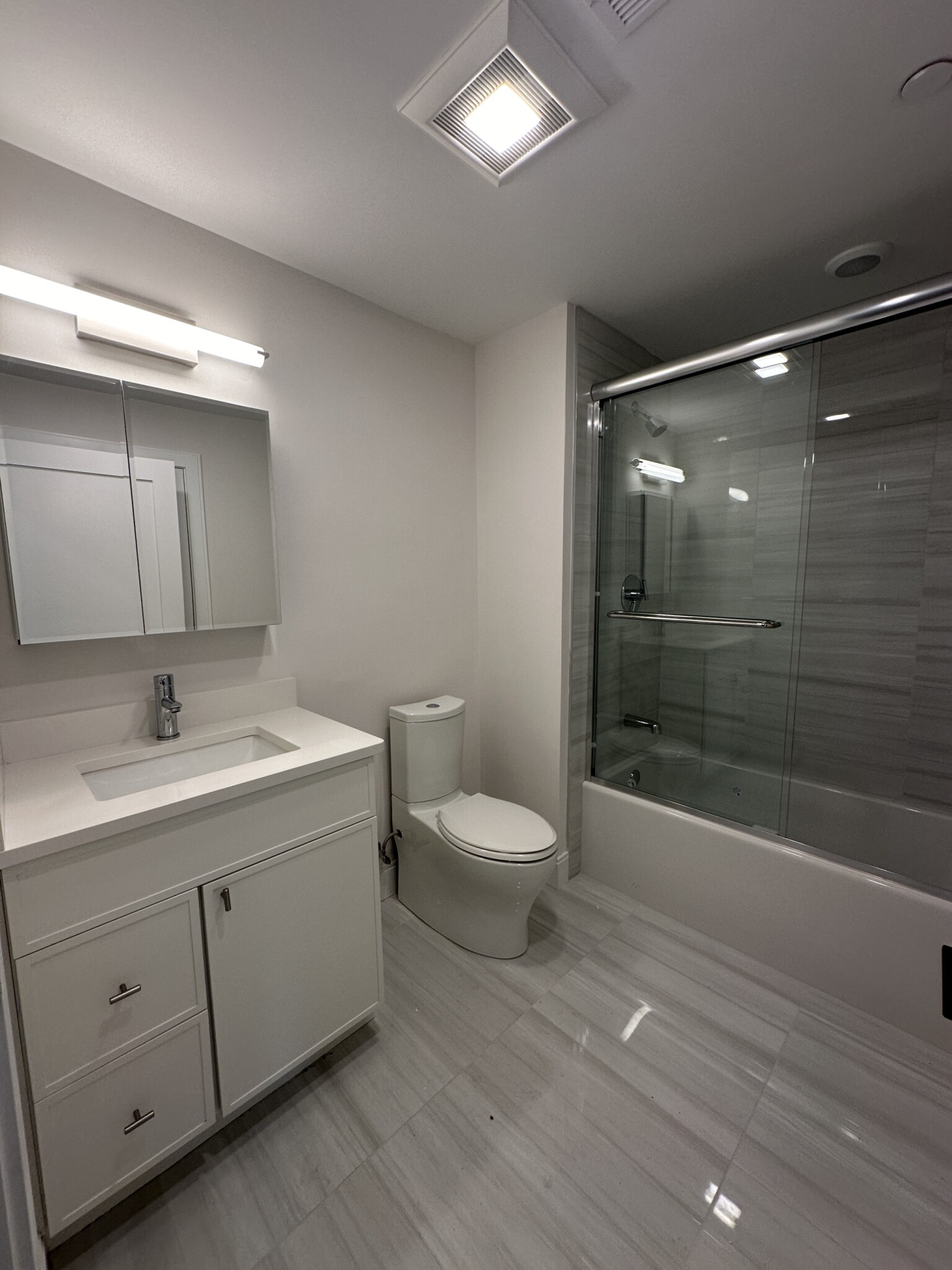 5 bed, 3 bath apartment for rent at 161 Everett St Unit 305E, Brighton — photo 17 of 17