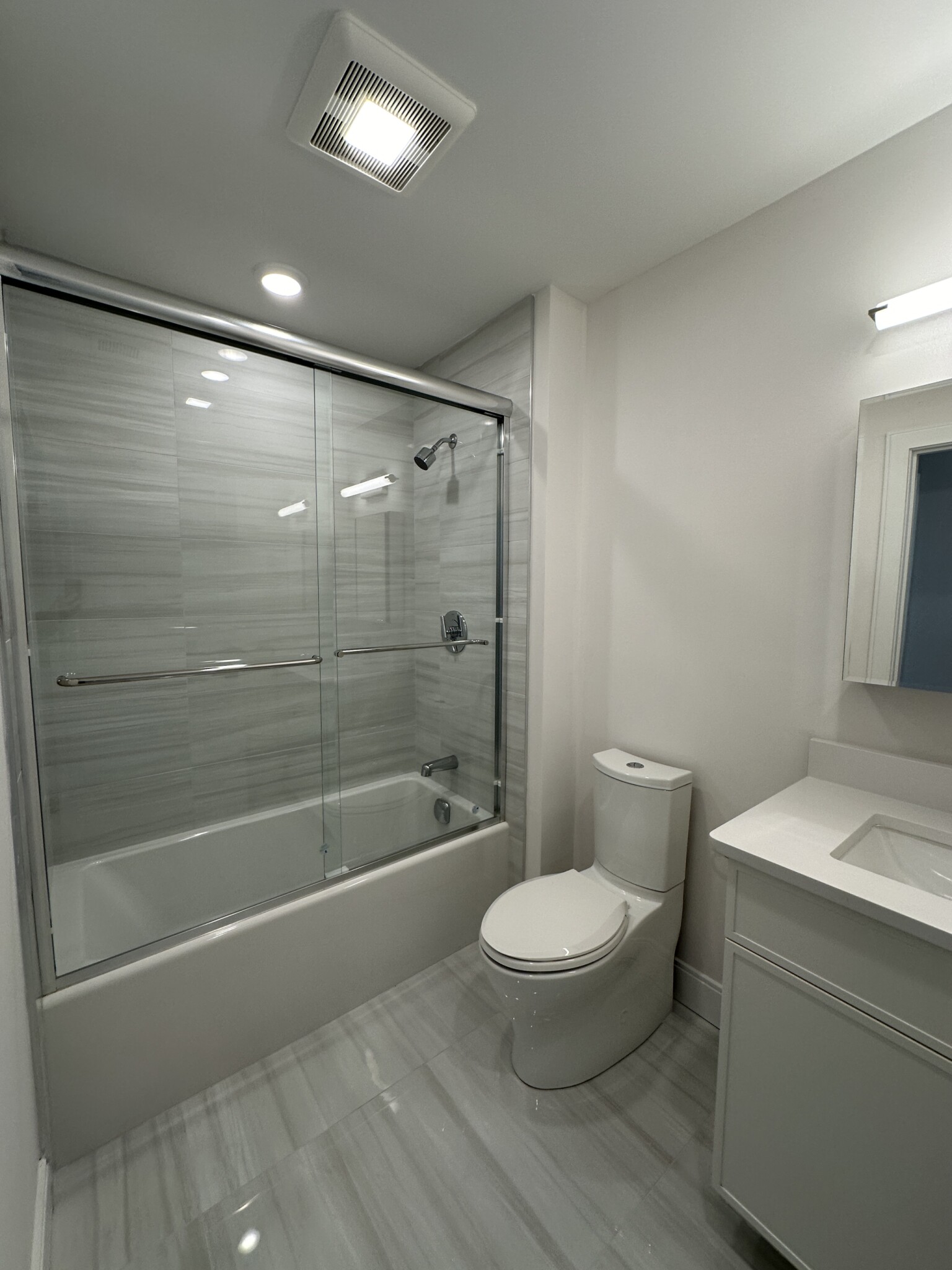 4 bed, 2.5 bath apartment for rent at 161 Everett St Unit 306E, Brighton — photo 18 of 28