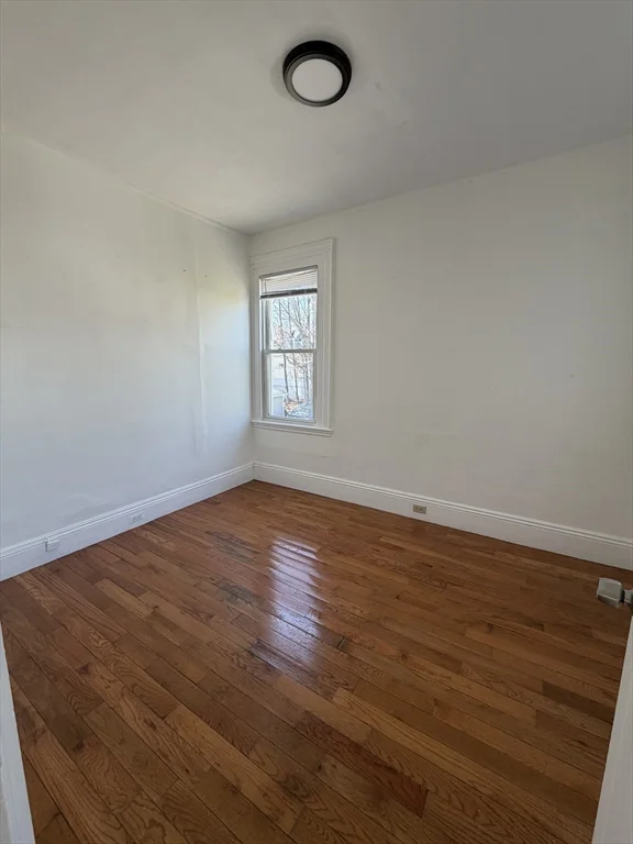 2 bed, 1 bath apartment for rent at 161 Grand View Ave Unit 2, Wollaston — photo 6 of 7