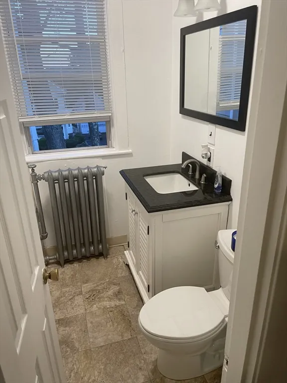 2 bed, 1 bath apartment for rent at 161 Grandview Ave Unit 2R, Wollaston — photo 6 of 6