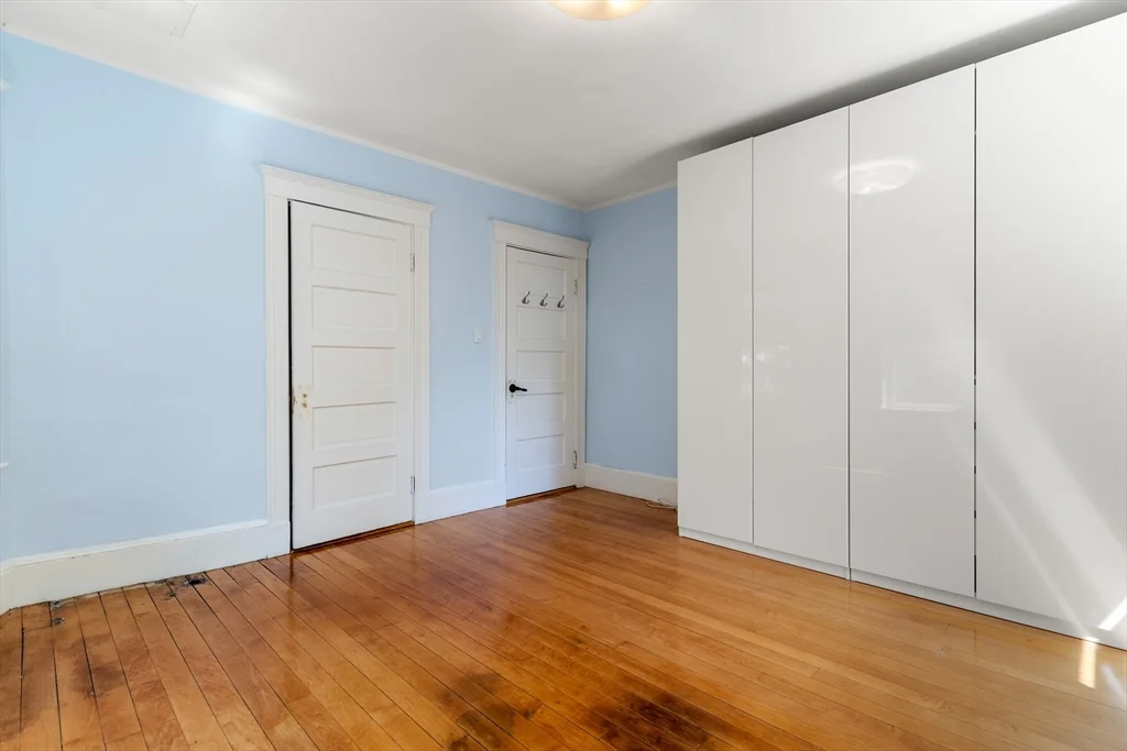 6 bed, 1 bath apartment for rent at 161 Highland Ave Unit n/a, Winchester — photo 18 of 28