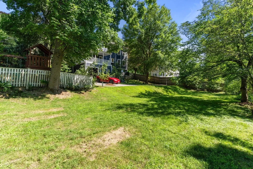 6 bed, 1 bath apartment for rent at 161 Highland Ave Unit n/a, Winchester — photo 27 of 28