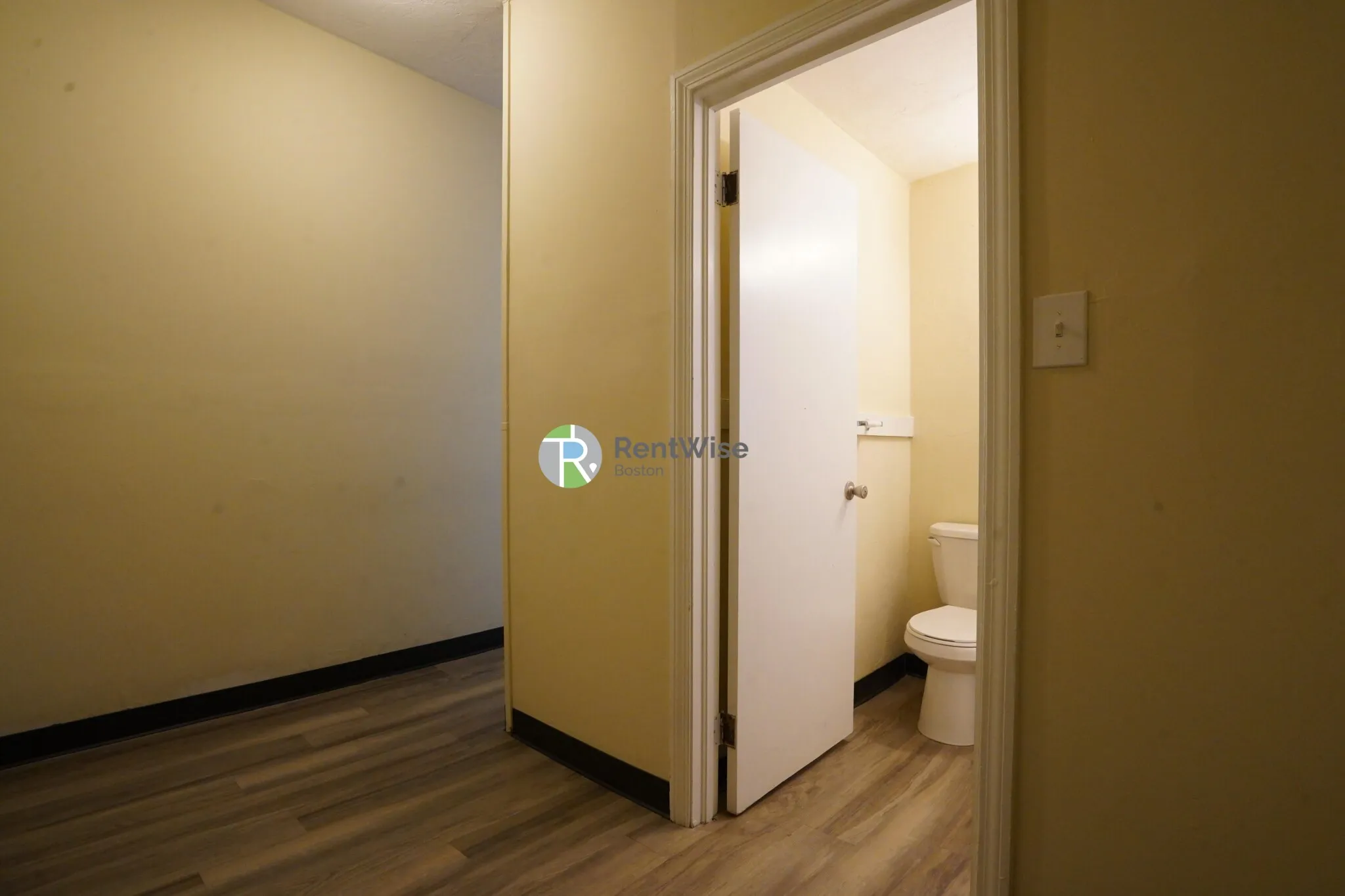 Studio bed, 1 bath apartment for rent at 161 Kelton St Unit 14, Allston — photo 4 of 11