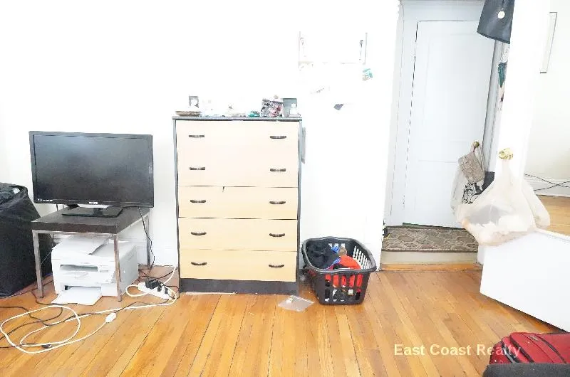 Studio bed, 1 bath apartment for rent at 161 Kelton St Unit 24, Allston — photo 4 of 11