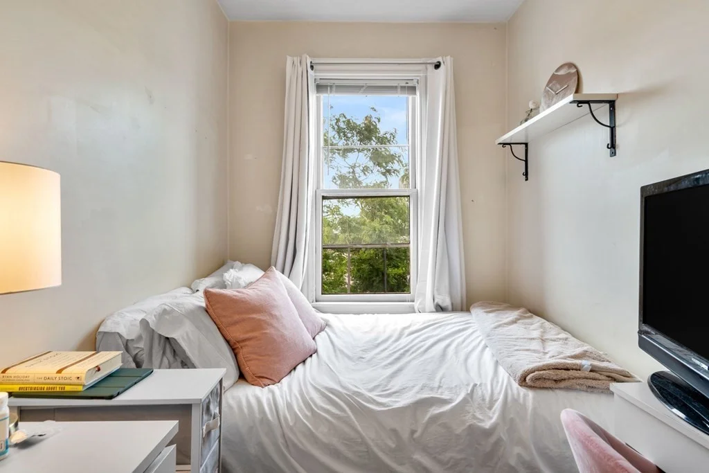 3 bed, 1 bath apartment for rent at 161 N St Unit 2, South Boston — photo 11 of 17