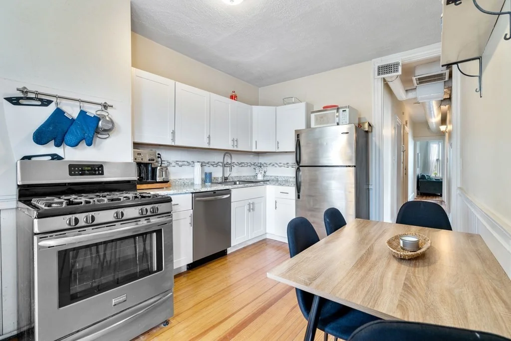 3 bed, 1 bath apartment for rent at 161 N St Unit 2, South Boston — photo 2 of 17