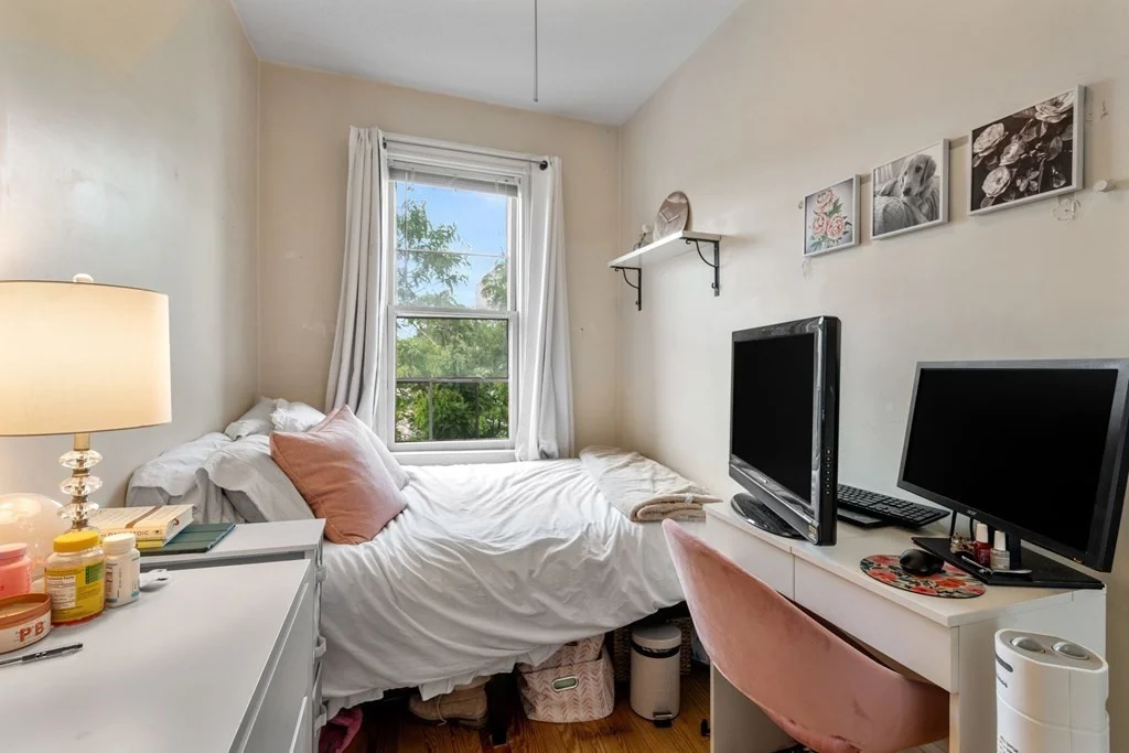 3 bed, 1 bath apartment for rent at 161 N St Unit 2, South Boston — photo 10 of 17
