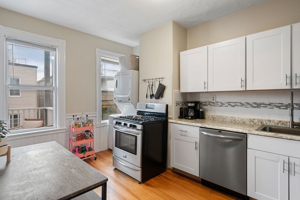 3 bed, 1 bath apartment for rent at 161 N St Unit 3, South Boston — photo 7 of 20