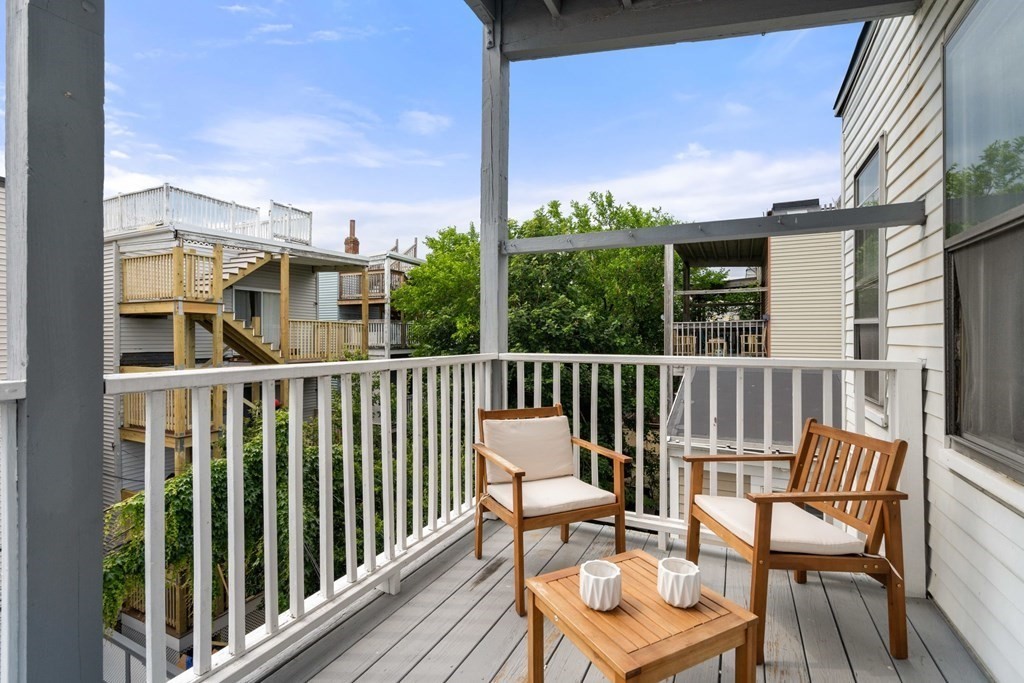 3 bed, 1 bath apartment for rent at 161 N St Unit 3, South Boston — photo 8 of 20