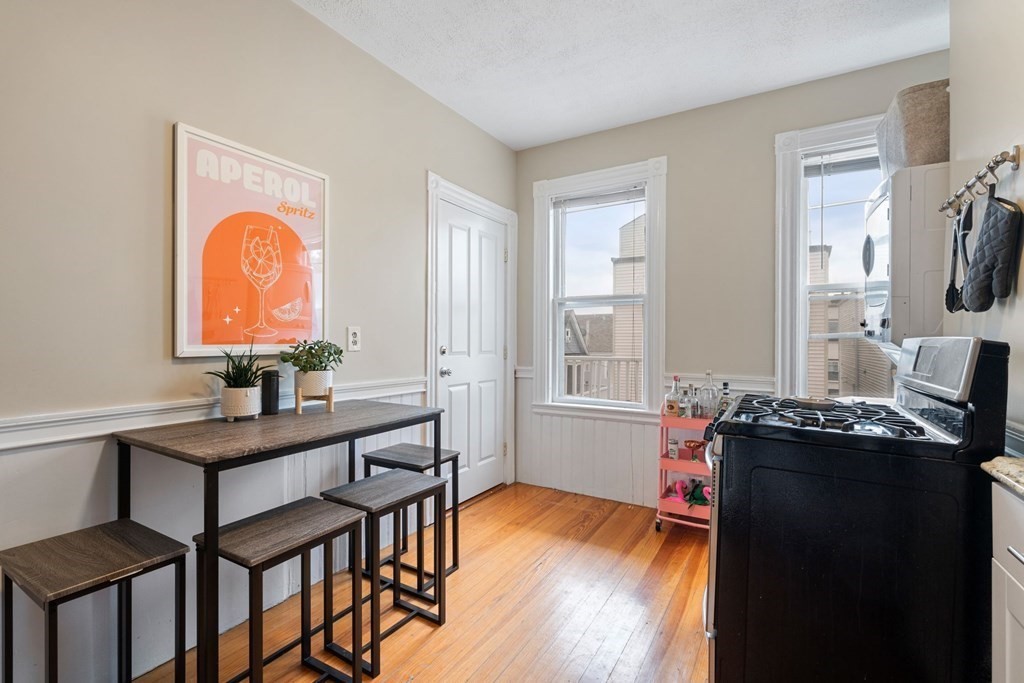 3 bed, 1 bath apartment for rent at 161 N St Unit 3, South Boston — photo 6 of 20
