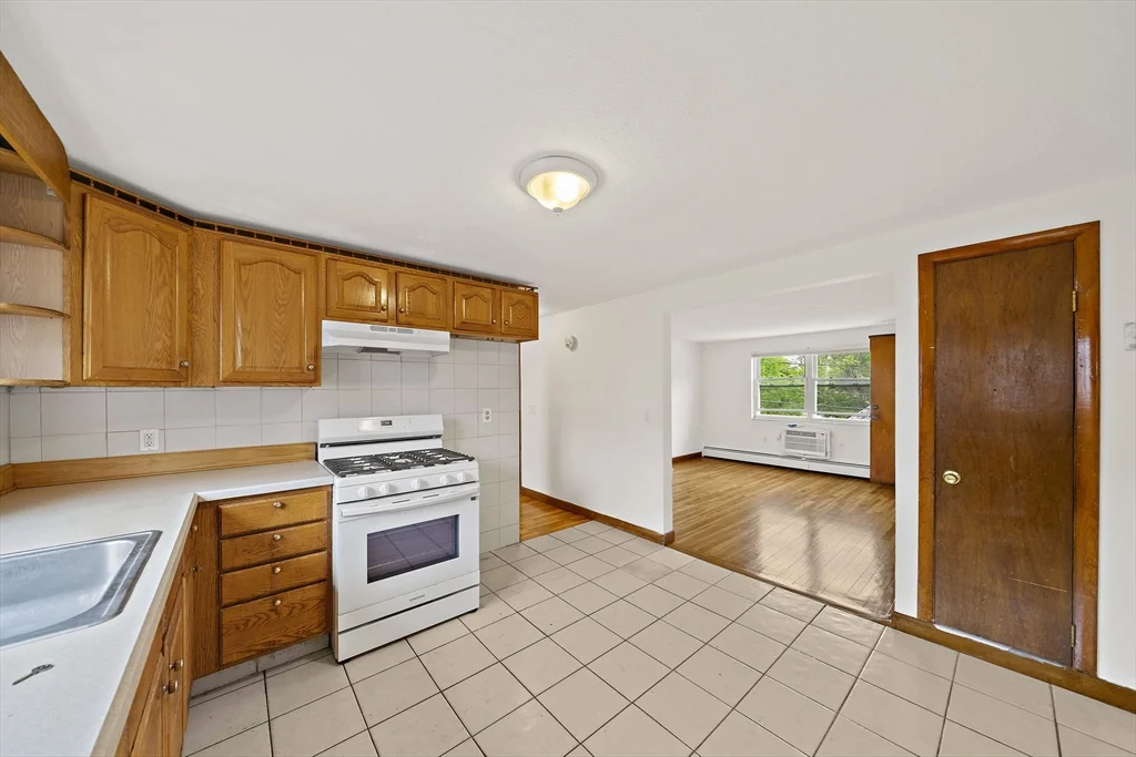 2 bed, 1 bath apartment for rent at 161 Neponset Valley Pkwy Unit 3, Hyde Park — photo 3 of 17