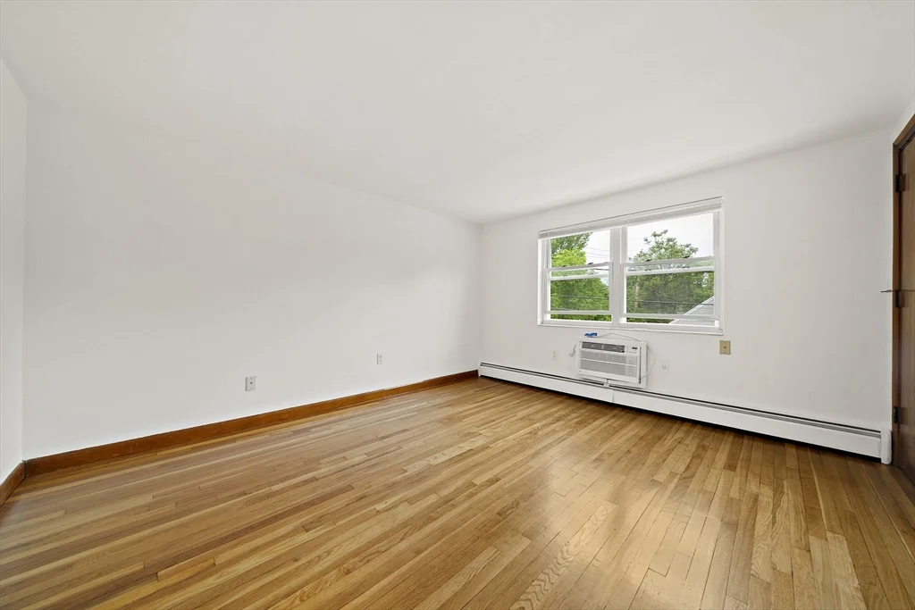 2 bed, 1 bath apartment for rent at 161 Neponset Valley Pkwy Unit 3, Hyde Park — photo 7 of 17