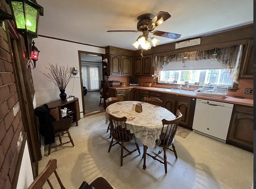 3 bed, 1 bath apartment for rent at 161 Otis St Unit 2, East Cambridge