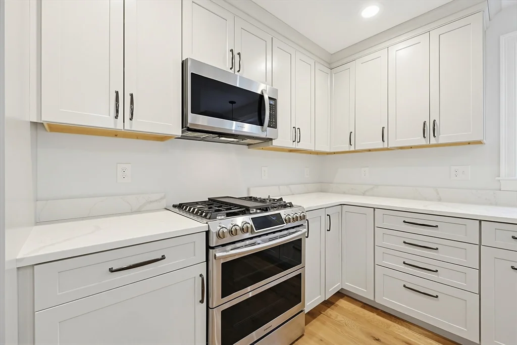 3 bed, 2 bath apartment for rent at 161 Route One Unit A, Newburyport — photo 10 of 23