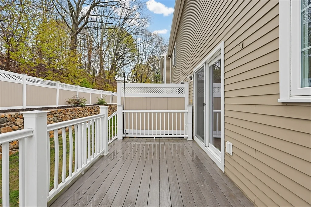 3 bed, 2 bath apartment for rent at 161 Route One Unit A, Newburyport — photo 4 of 23