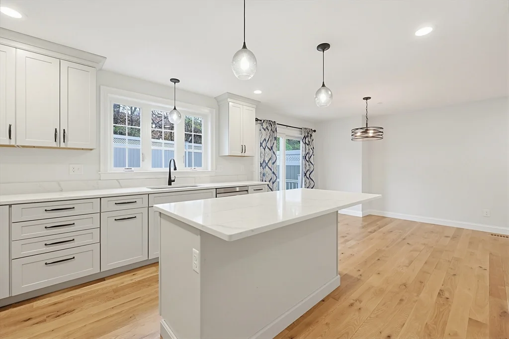 3 bed, 2 bath apartment for rent at 161 Route One Unit A, Newburyport — photo 9 of 23