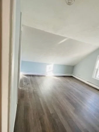 5 bed, 1 bath apartment for rent at 161 School St Unit 2, Waltham — photo 7 of 17