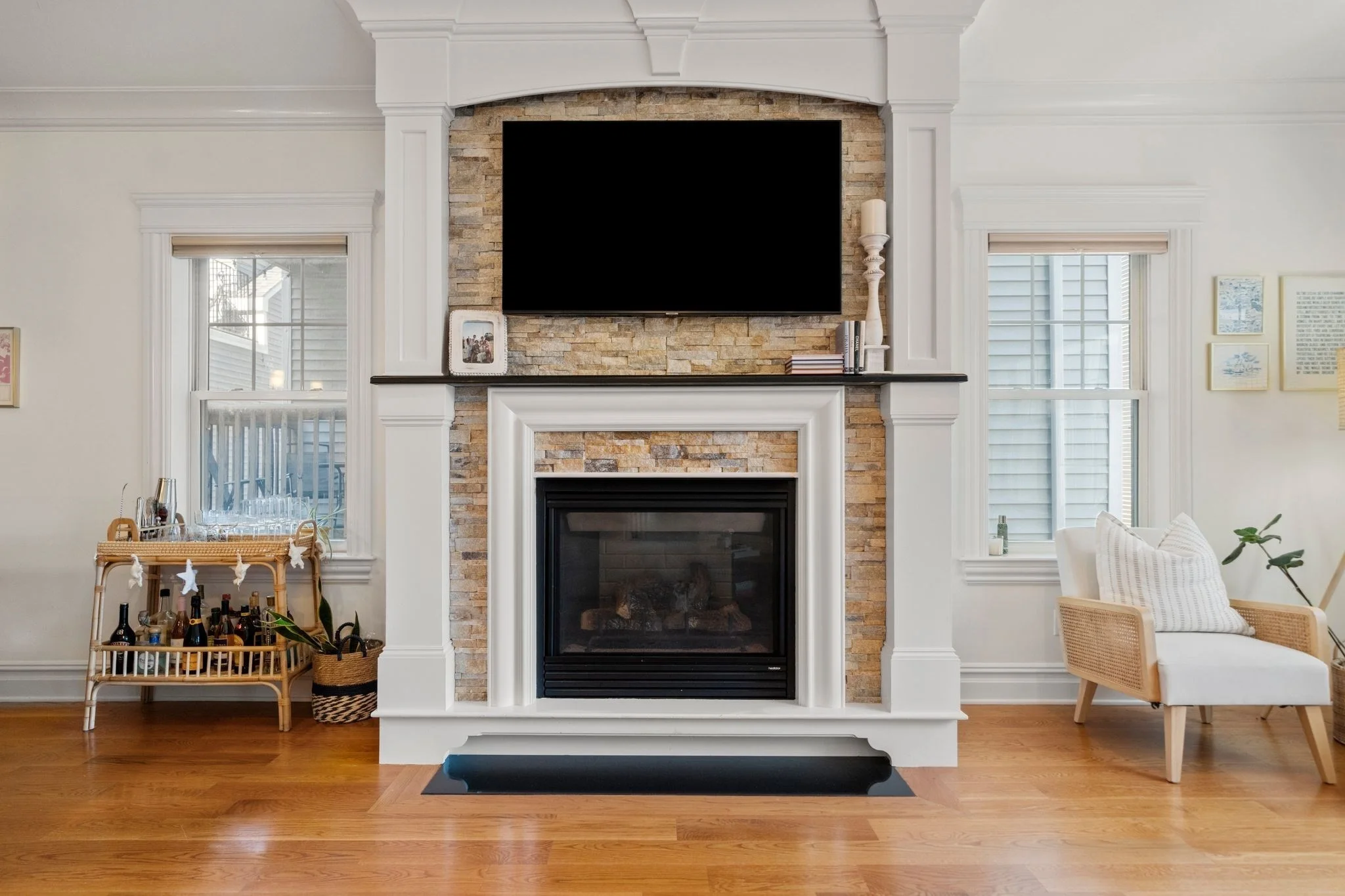 2 bed, 2 bath apartment for rent at 161 Tudor Unit 1, South Boston — photo 3 of 25