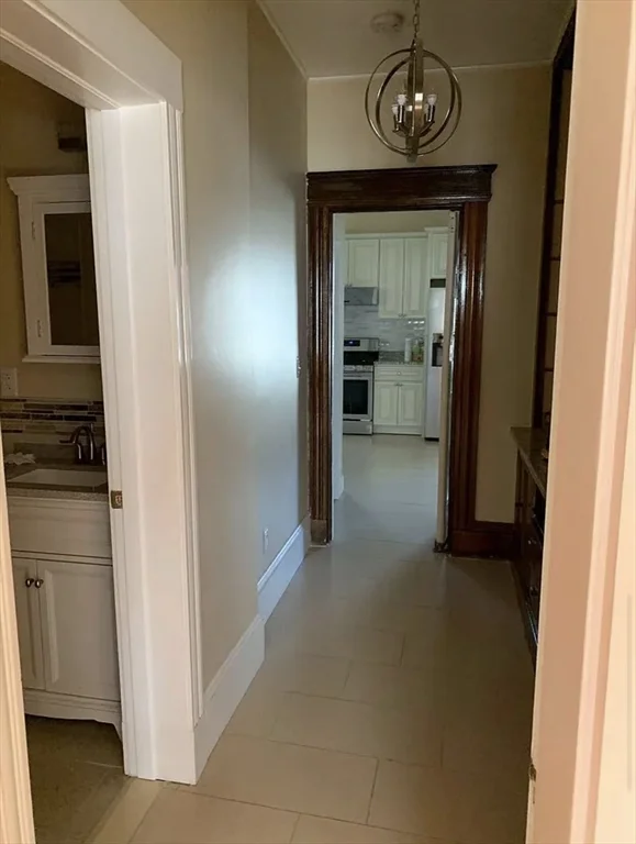 3 bed, 1 bath apartment for rent at 161 Walnut St Unit 1, Newtonville — photo 29 of 33