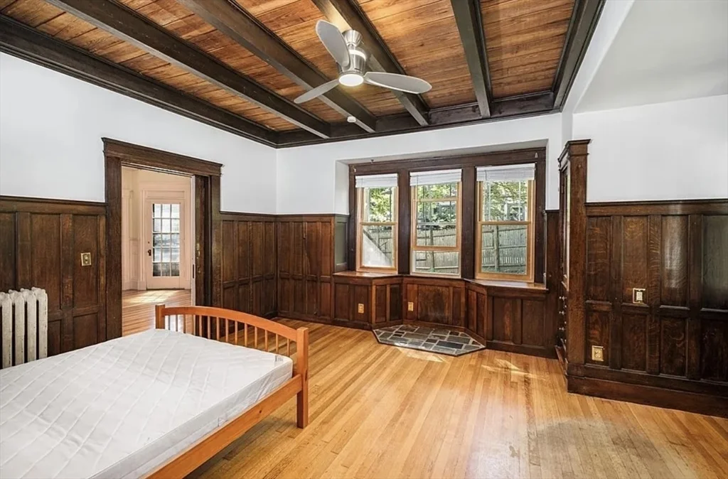 3 bed, 1 bath apartment for rent at 161 Walnut St Unit 1, Newtonville — photo 15 of 33