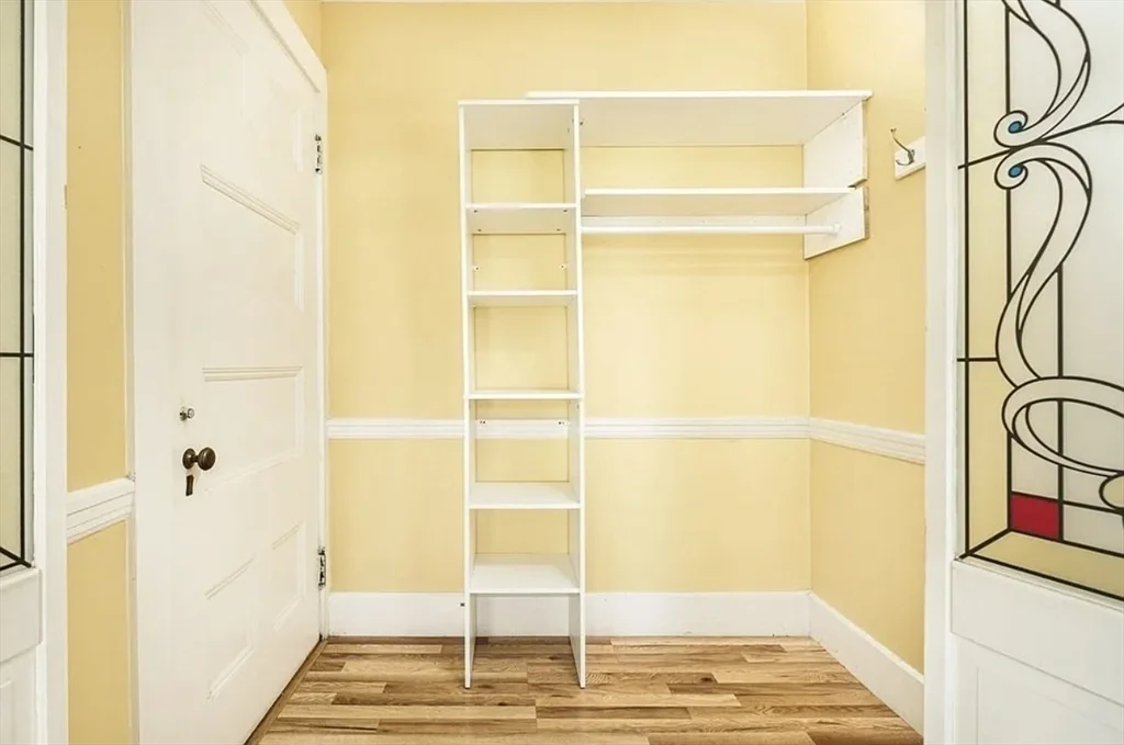 3 bed, 1 bath apartment for rent at 161 Walnut St Unit 1, Newtonville — photo 11 of 33