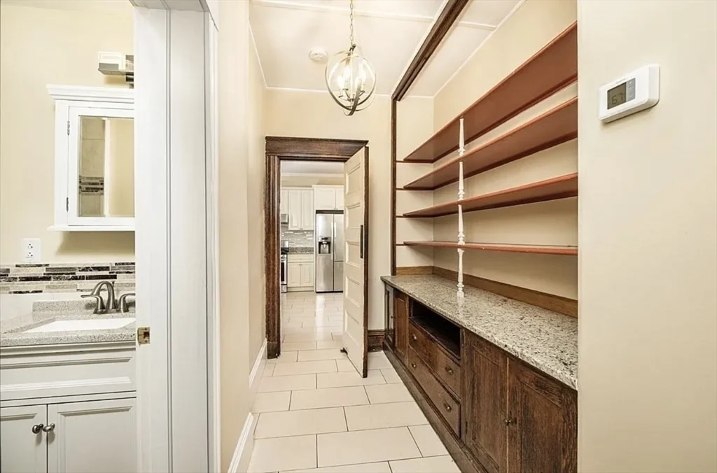 3 bed, 1 bath apartment for rent at 161 Walnut St Unit 1, Newtonville — photo 10 of 33
