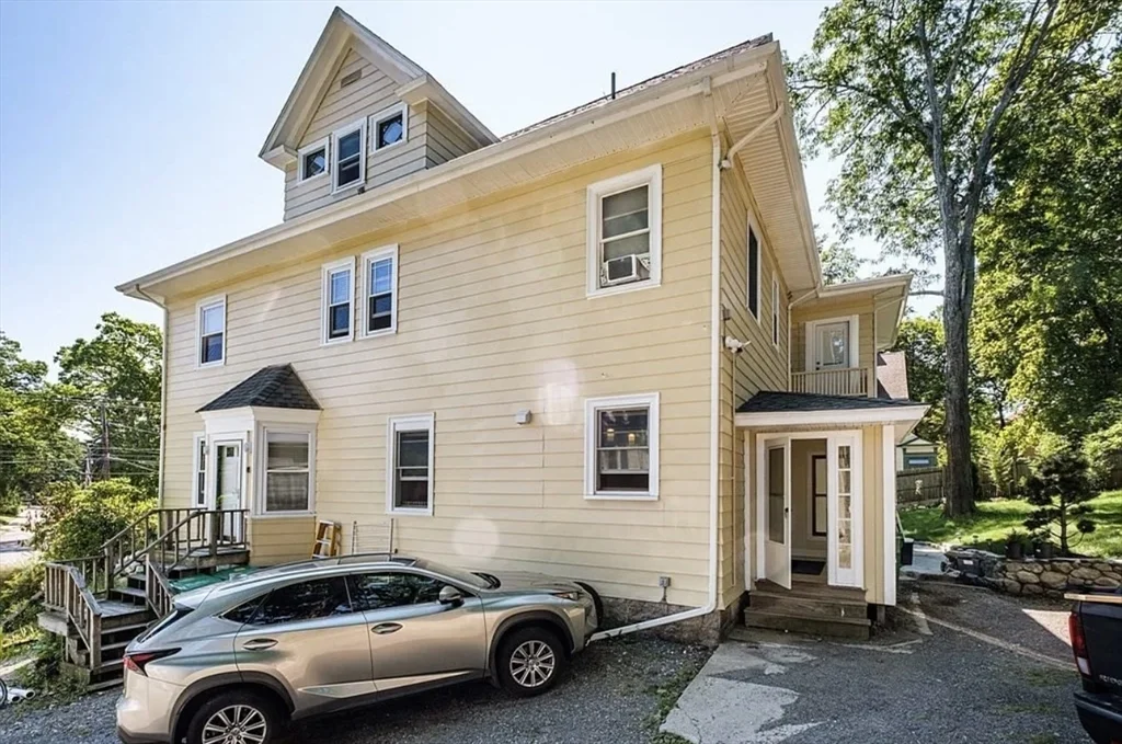 3 bed, 1 bath apartment for rent at 161 Walnut St Unit 1, Newtonville — photo 20 of 33