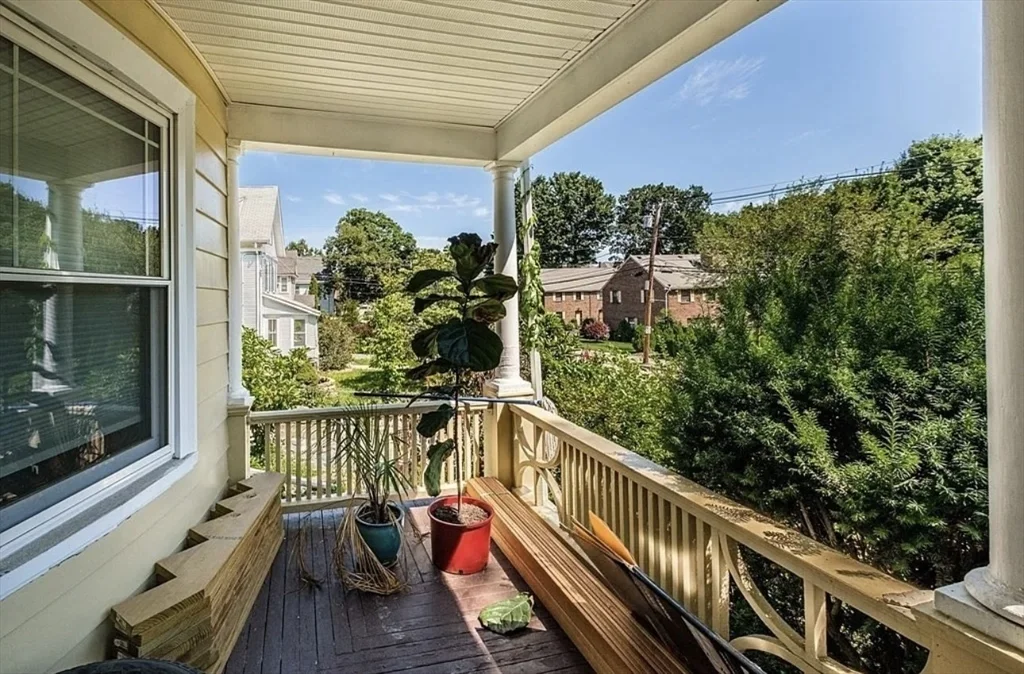 3 bed, 1 bath apartment for rent at 161 Walnut St Unit 1, Newtonville — photo 19 of 33