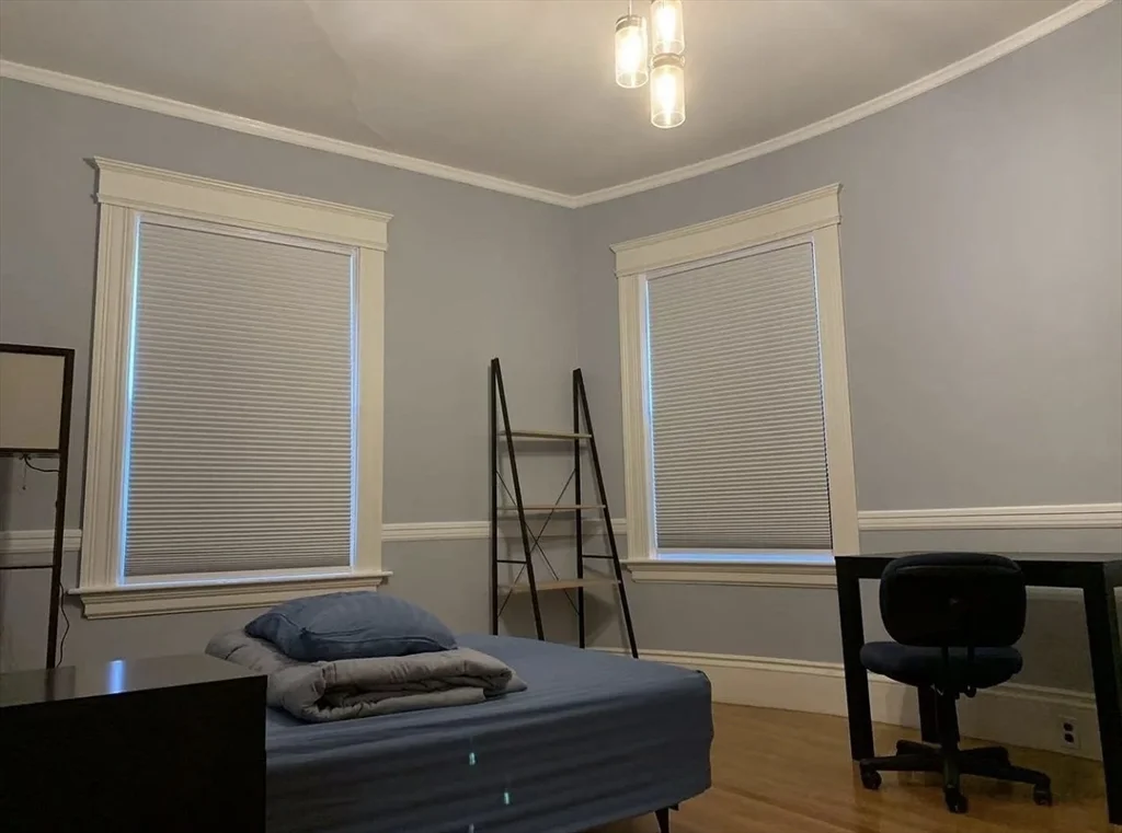 3 bed, 1 bath apartment for rent at 161 Walnut St Unit 1, Newtonville — photo 28 of 33
