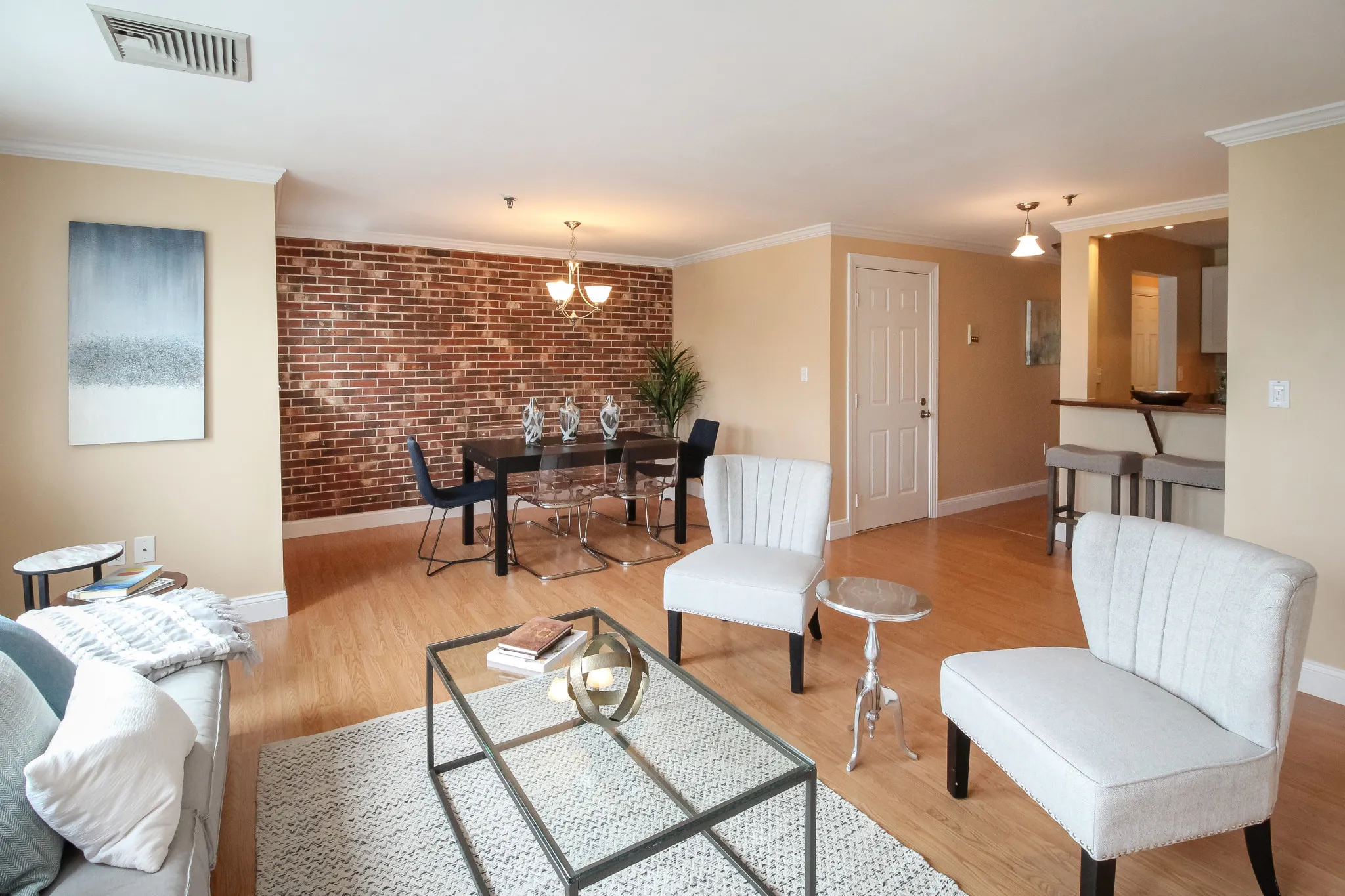 2 bed, 1 bath apartment for rent at 161 West Sixth St Unit C, South Boston — photo 4 of 13
