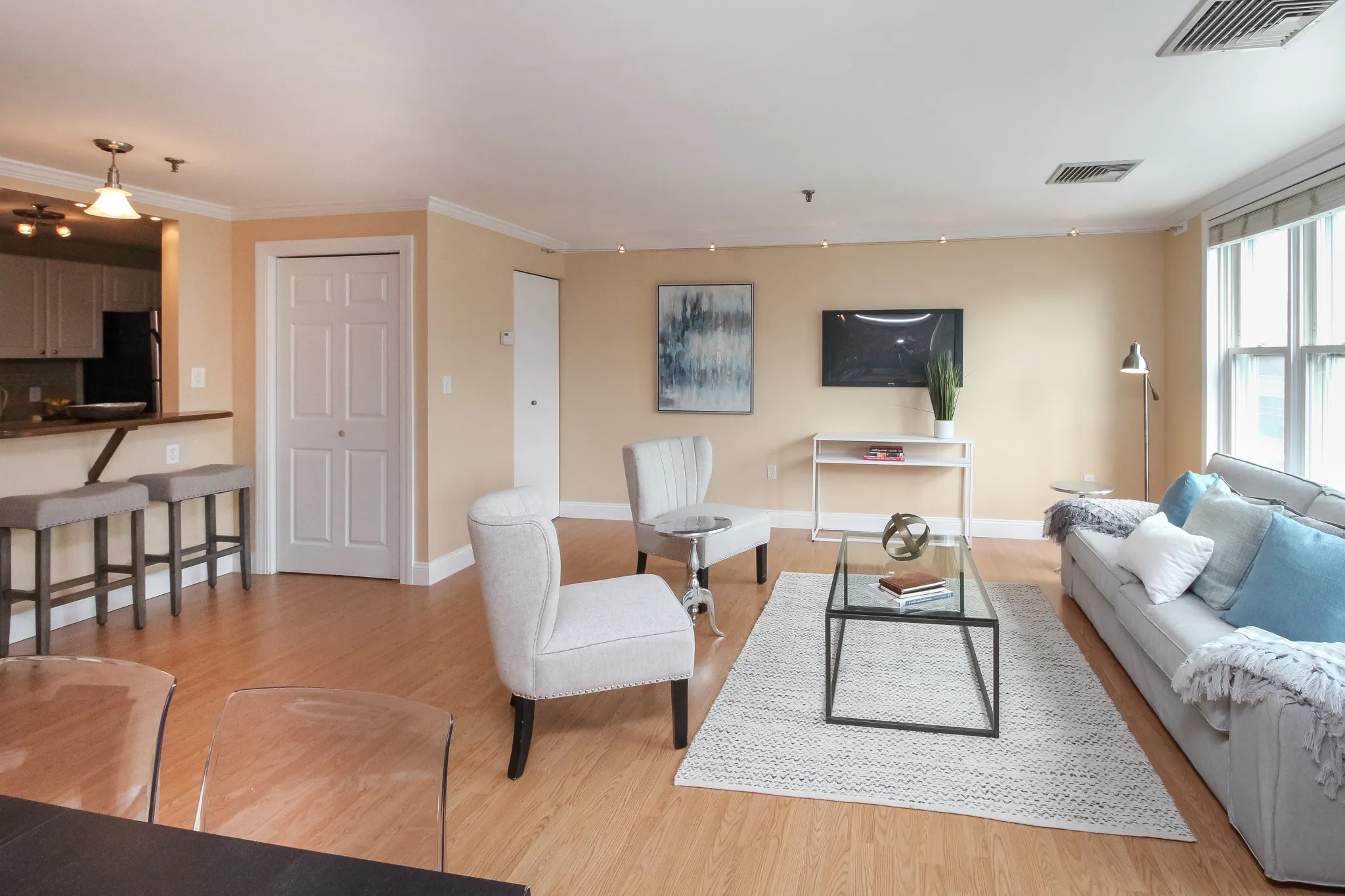 2 bed, 1 bath apartment for rent at 161 West Sixth St Unit C, South Boston — photo 5 of 13