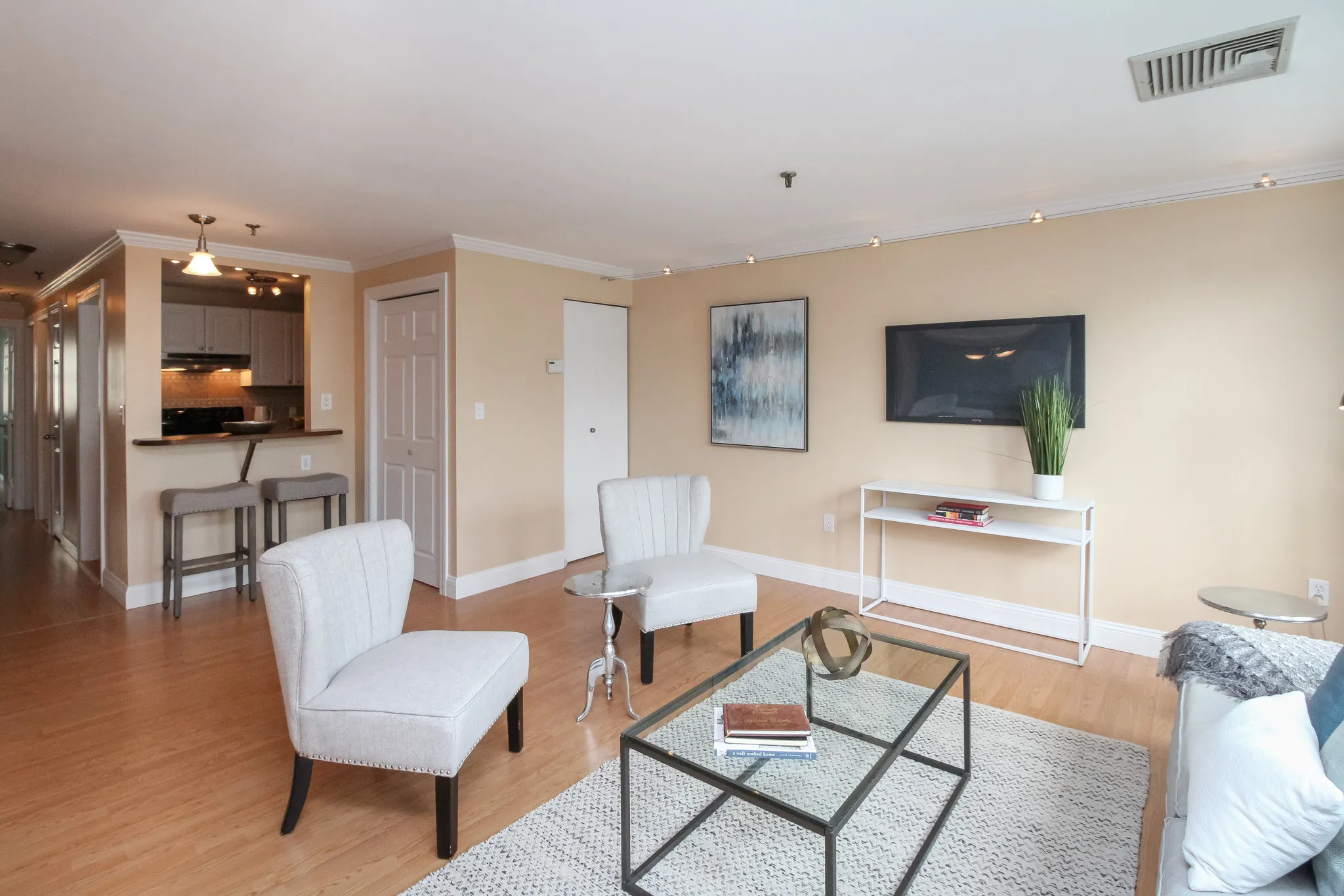 2 bed, 1 bath apartment for rent at 161 West Sixth St Unit C, South Boston — photo 3 of 13
