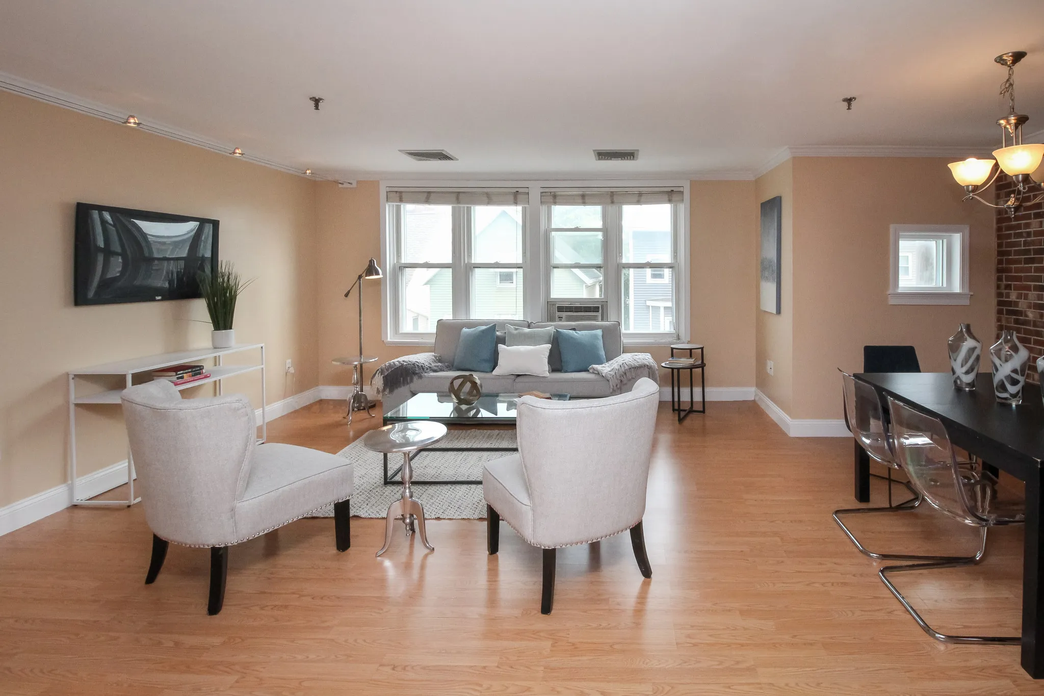 2 bed, 1 bath apartment for rent at 161 West Sixth St Unit C, South Boston