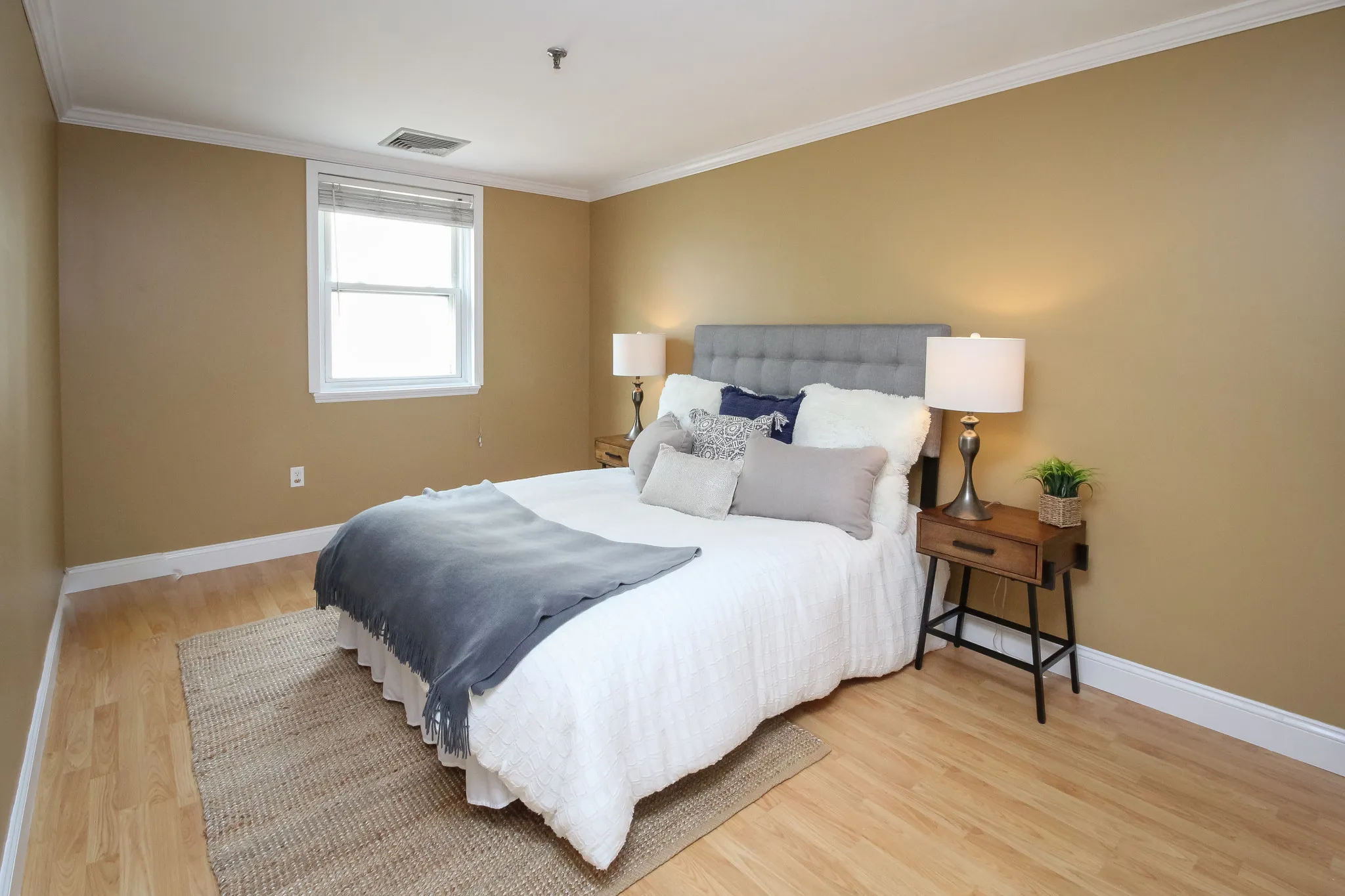 2 bed, 1 bath apartment for rent at 161 West Sixth St Unit C, South Boston — photo 12 of 13