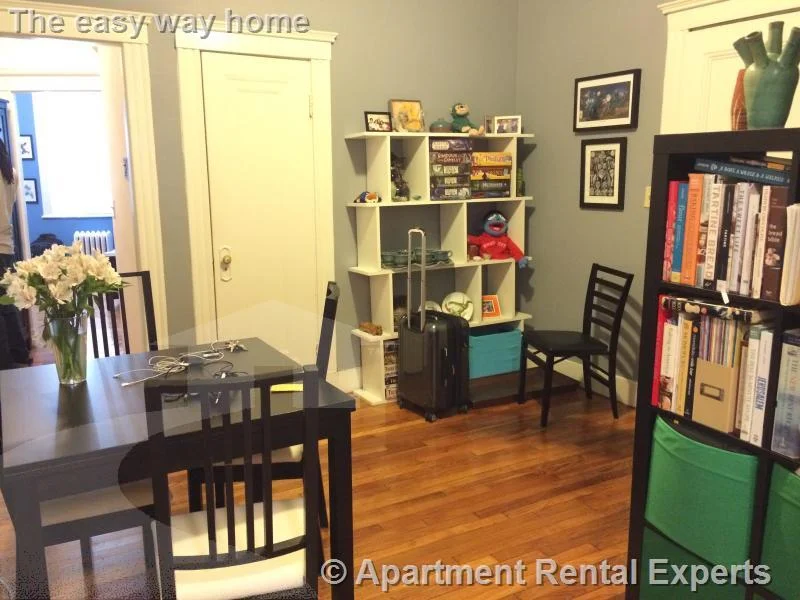 2 bed, 1 bath apartment for rent at 1610 Massachusetts Ave Unit 1, Harvard Square — photo 4 of 11