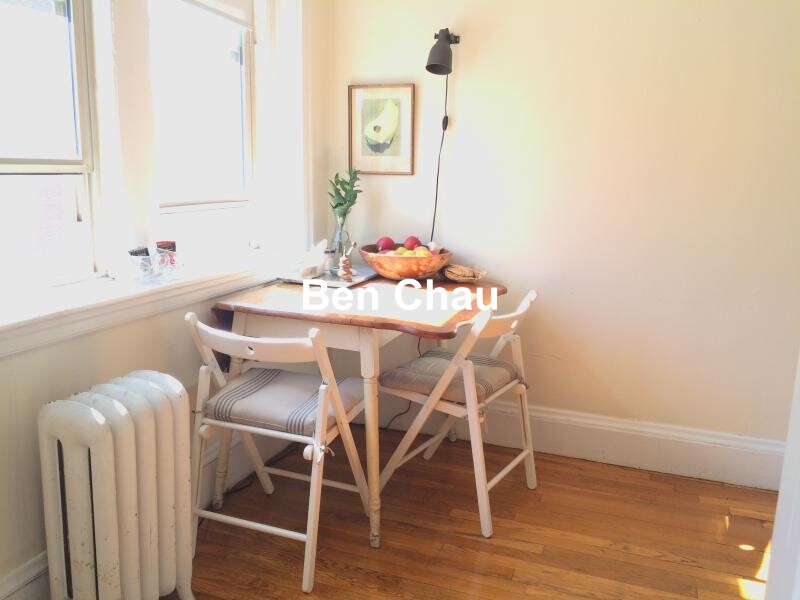 2 bed, 1 bath apartment for rent at 1610 Massachusetts Ave Unit 10B, Neighborhood Nine — photo 4 of 9