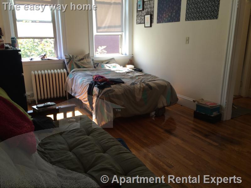 Studio bed, 1 bath apartment for rent at 1610 Massachusetts Ave Unit 11, Harvard Square — photo 2 of 8
