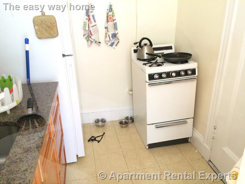 Studio bed, 1 bath apartment for rent at 1610 Massachusetts Ave Unit 11, Harvard Square — photo 4 of 8