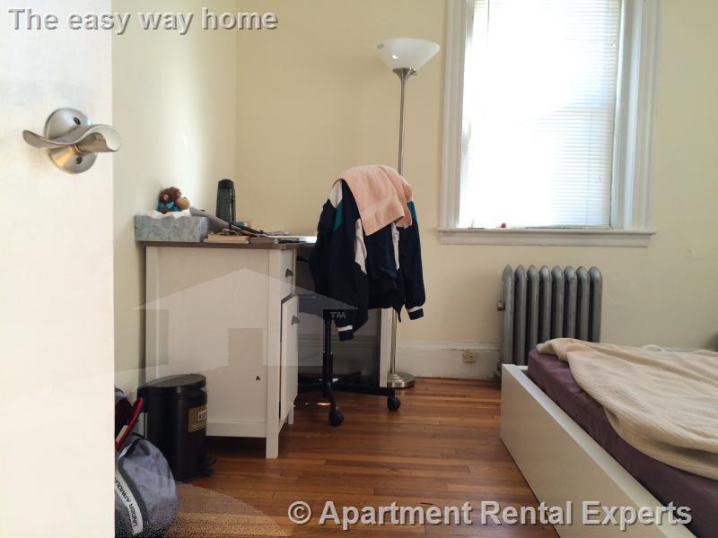 2 bed, 1 bath apartment for rent at 1610 Massachusetts Ave Unit 2, Harvard Square — photo 4 of 7